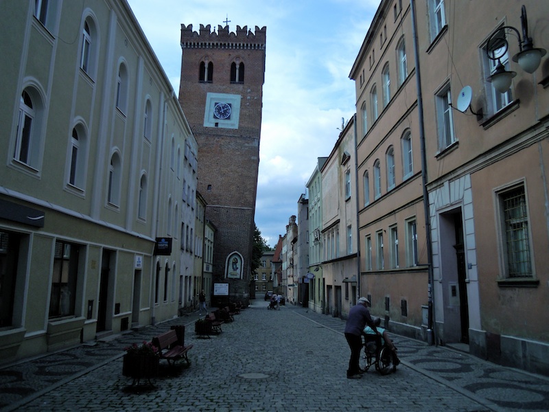 Schiefer Turm in Frankenstein, Schlesien