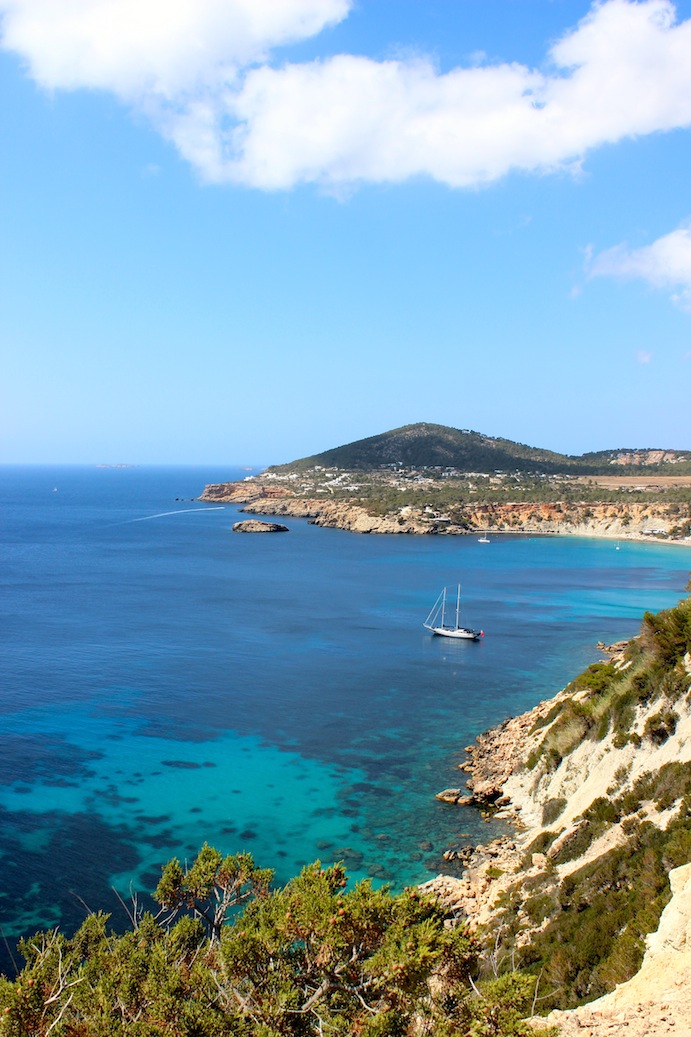 Ibiza - traumhafte Bucht zum Baden