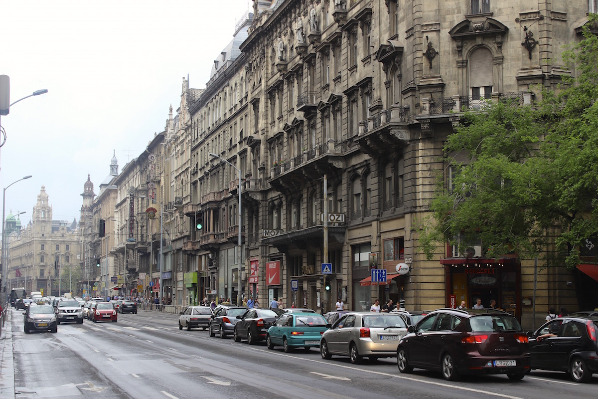 Schwul in Budapest: Viele Straßenzüge haben ihren Ostblock-Charme bewahrt