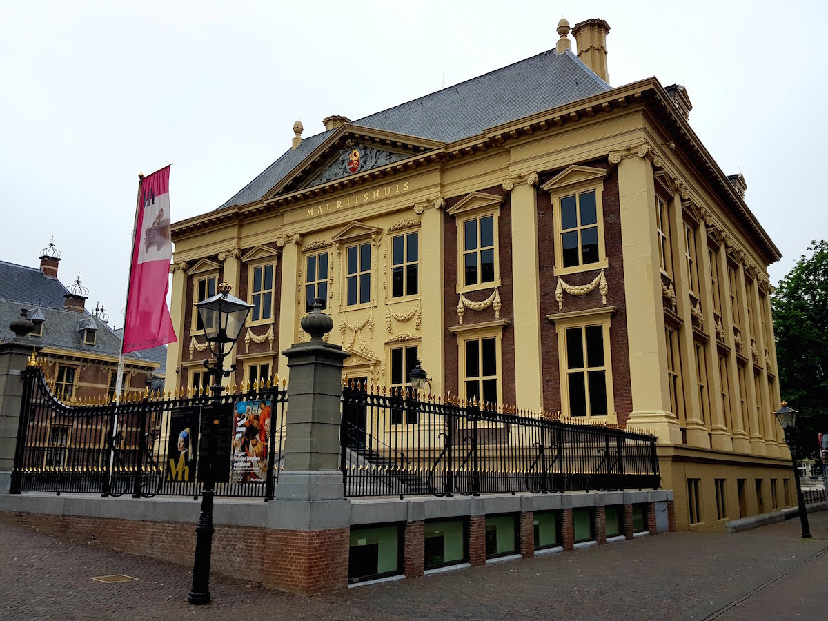 Das Mauritshuis in Den Haag zeigt Meisterwerke niederländischer Künstler