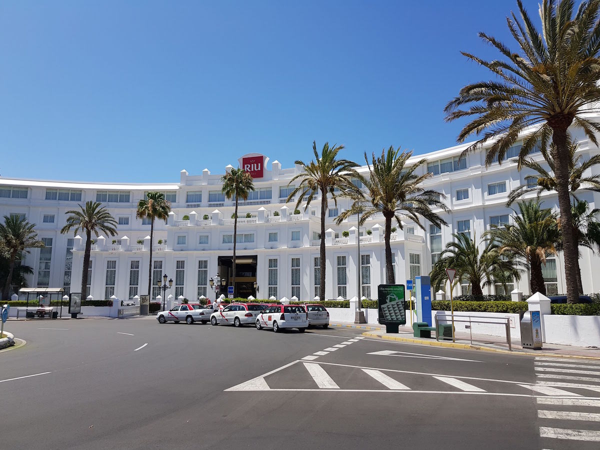 Dieses Hotel in Playa del Ingles könnte auch in Florida stehen