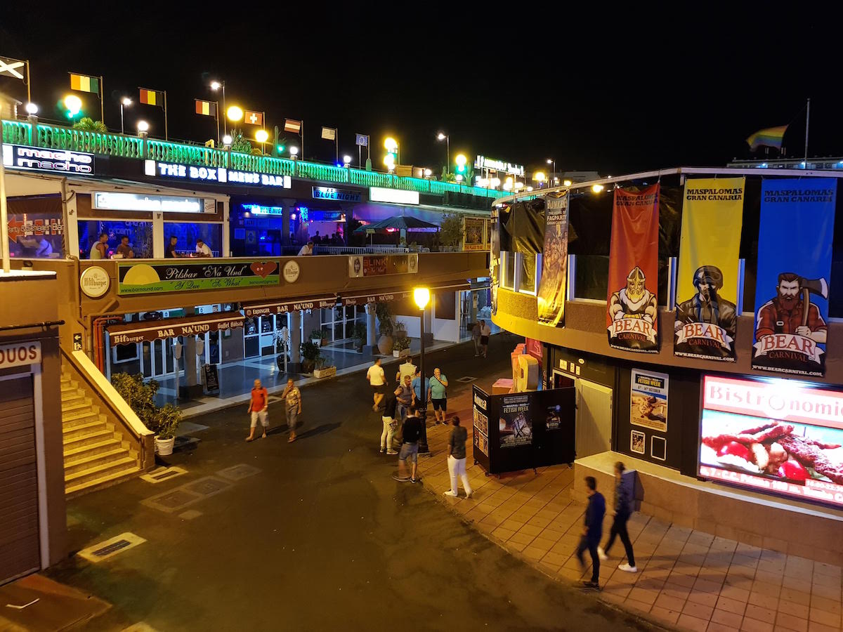Das Yumbo Center in Playa del Ingles ist einer der beliebtesten Treffpunkte für schwule Männer