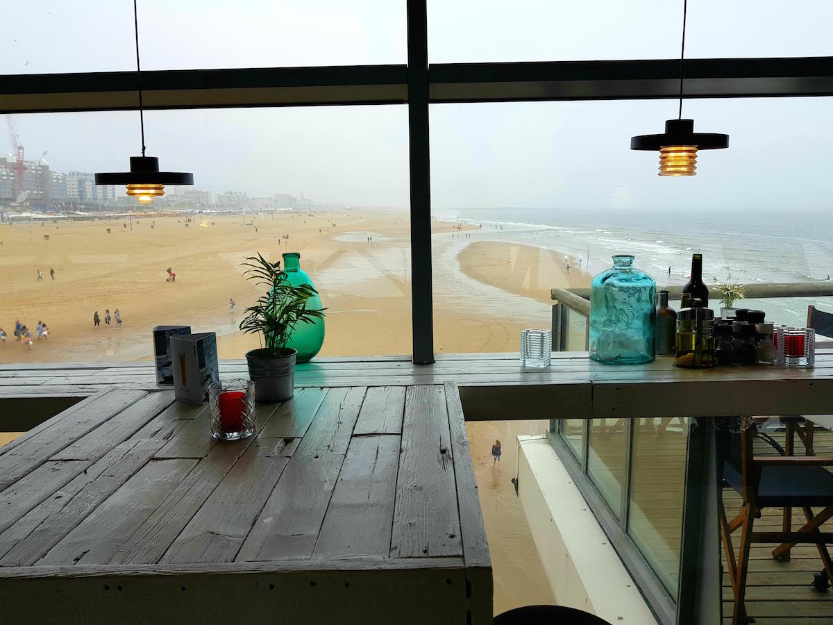 Auf dem Pier in Scheveningen gibt es viele tolle Cocktail-Bars und eine grandiose Aussicht