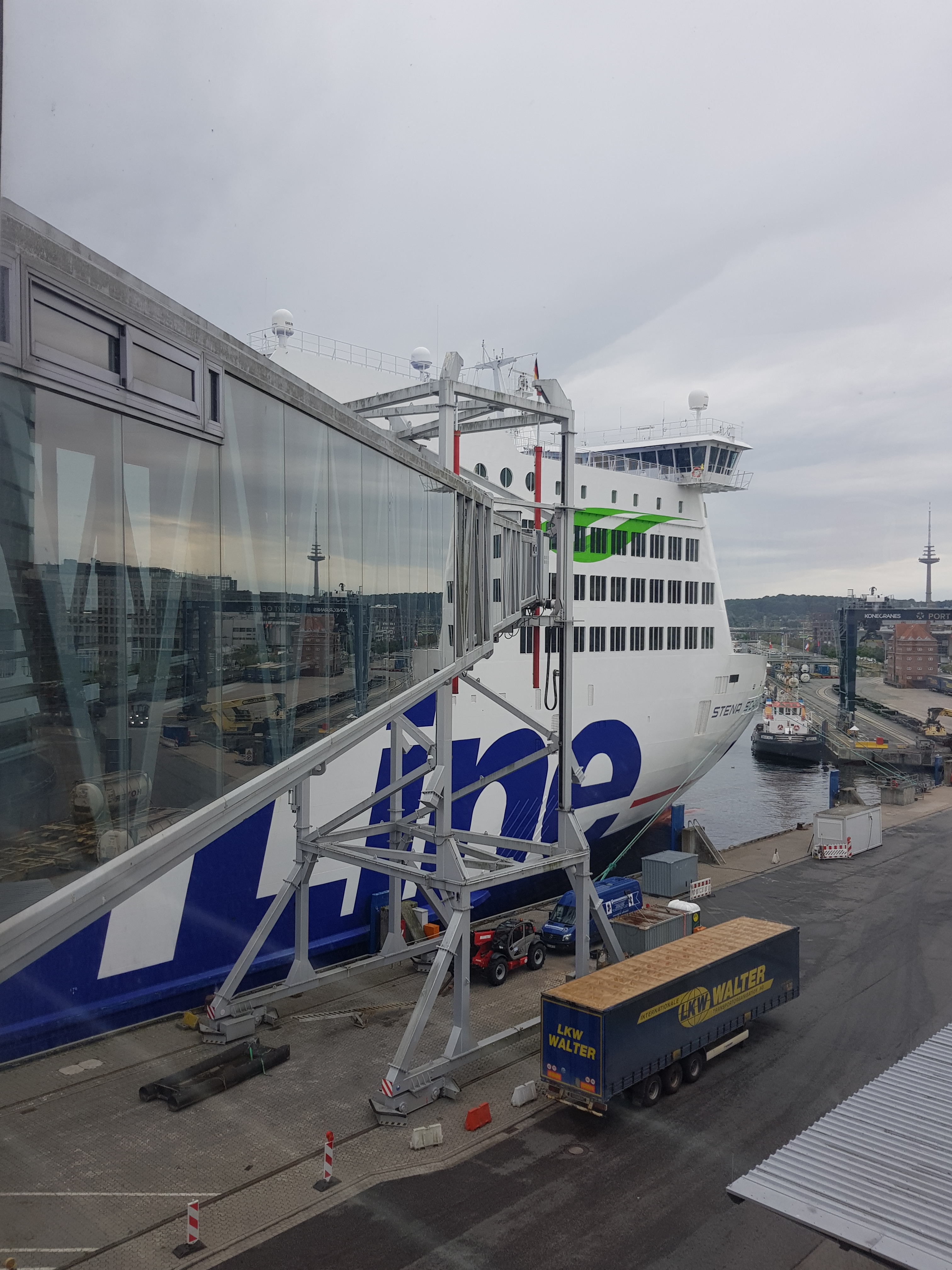 Wir gehen an Bord der Stena Scandinavica in Kiel