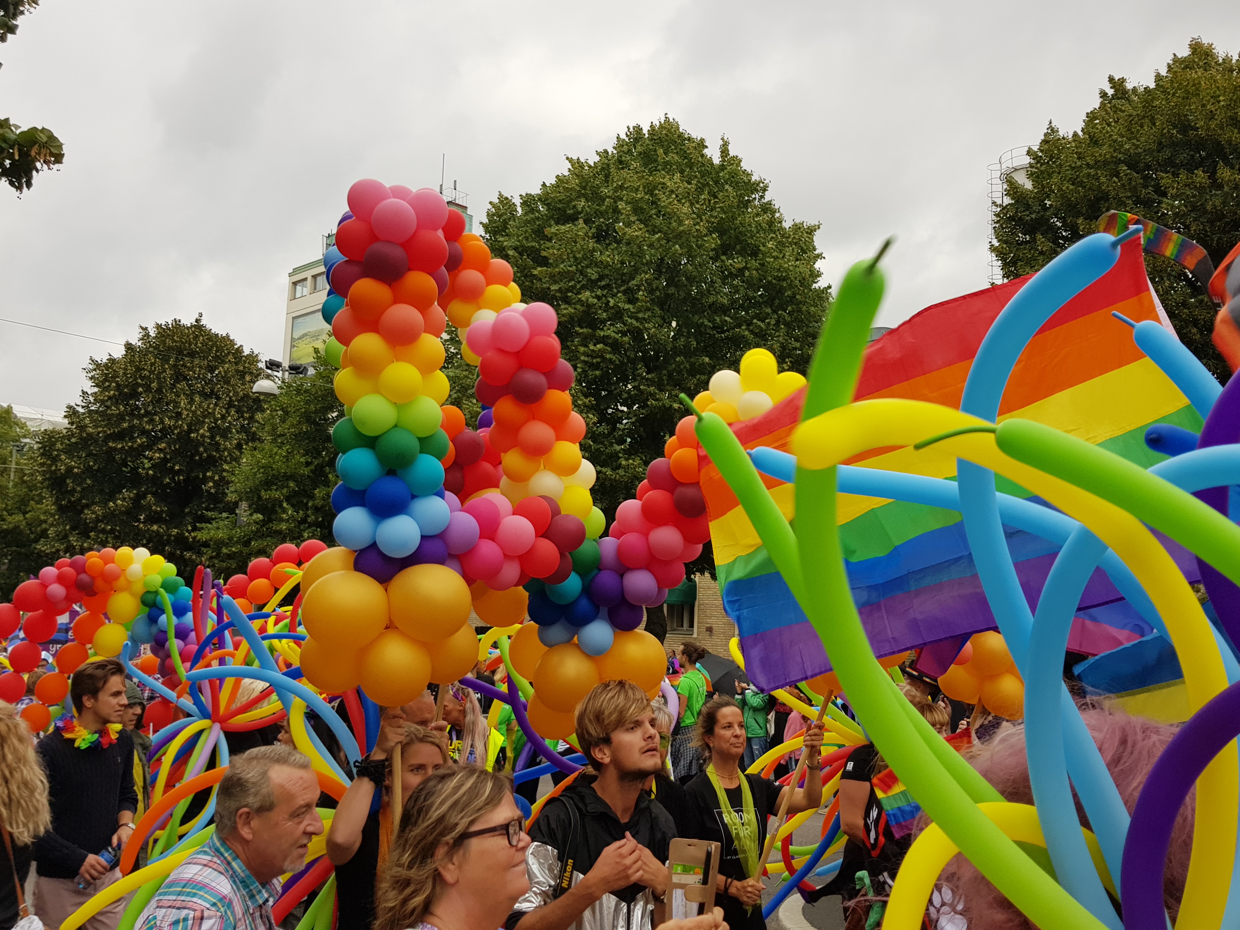EuroPride 2018: Bunte, aber leise Prideparade durch Göteborg