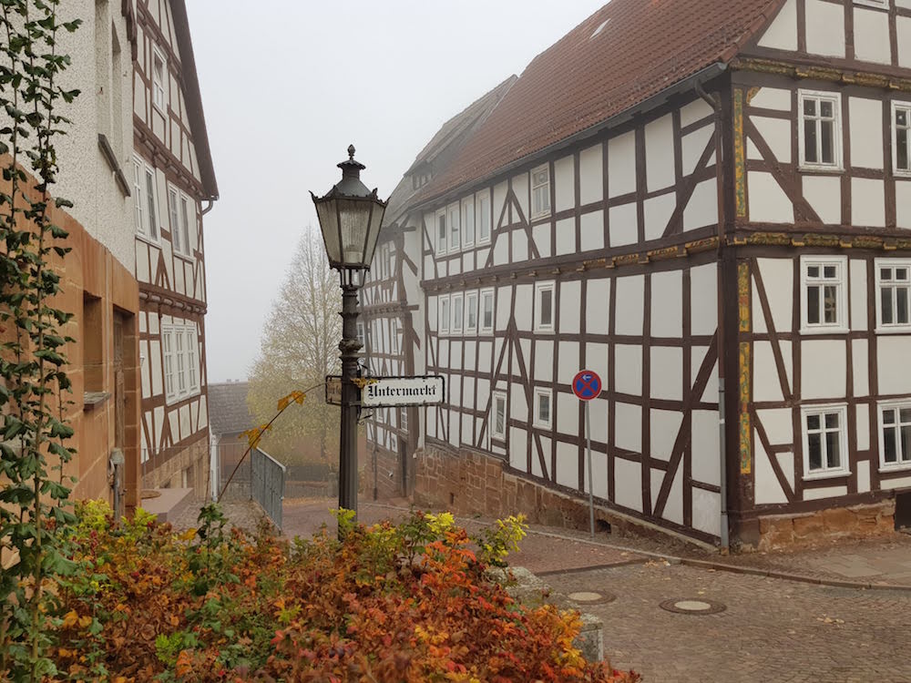 Morgens um 8 Uhr: Fachwerkhaus in Frankenberg