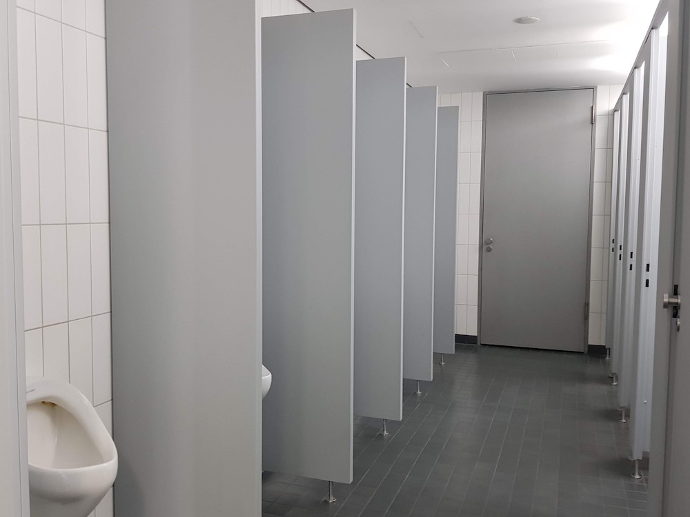 Öffentliche Toiletten ("Klappen") sind beliebte Cruising Areas