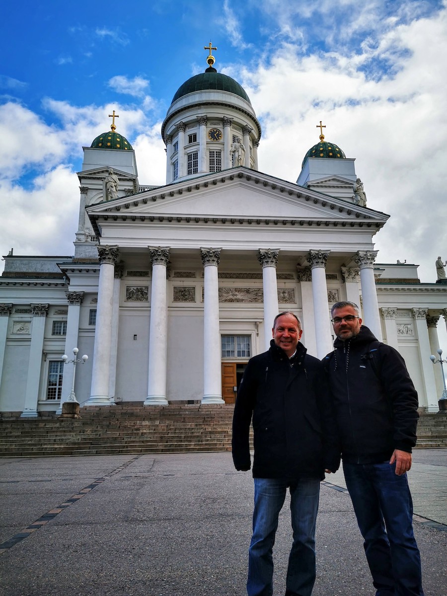 Schwule Männer können Finnland sicher reisen