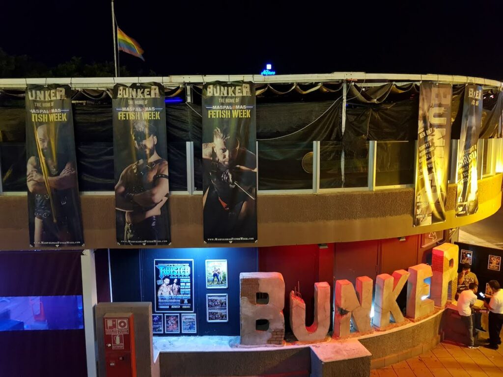 Bunker Bar - Sex & Cruising Club im Yumbo Center
