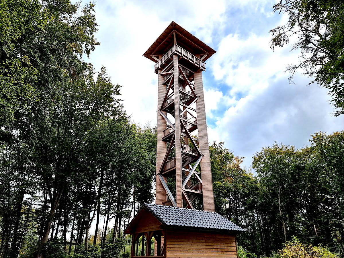 Wiehenturm - Aussichtsturm im Wiehengebirge