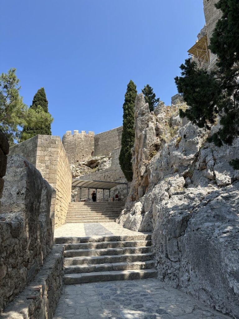 Lindos Akropolis: Eingang zur Festung